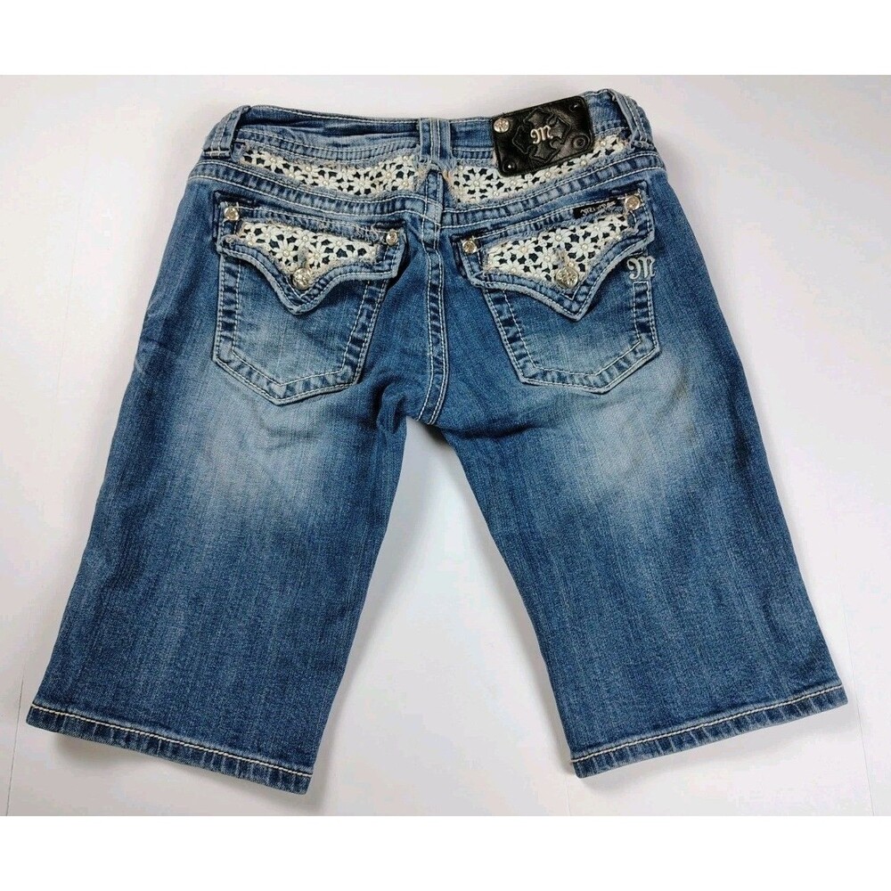 Miss Me Women’s Bermuda Denim Shorts Size 29 Embellished Pockets JP6158M